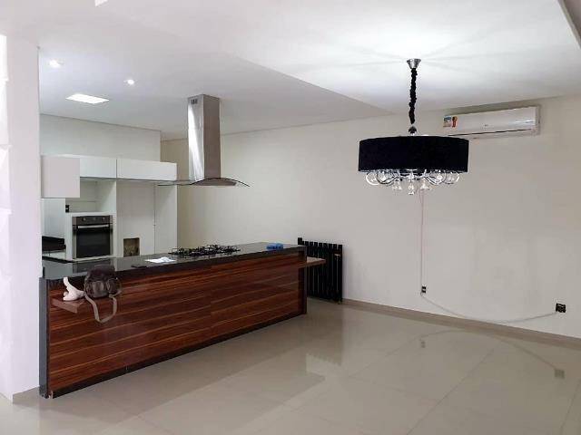 Casa de Condomínio à venda com 3 quartos, 420m² - Foto 22