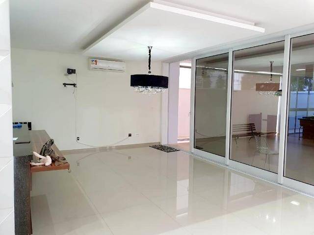 Casa de Condomínio à venda com 3 quartos, 420m² - Foto 6