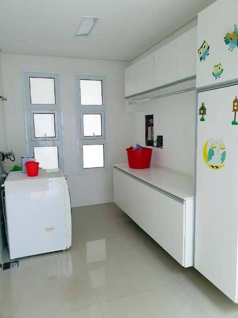 Casa de Condomínio à venda com 3 quartos, 420m² - Foto 24