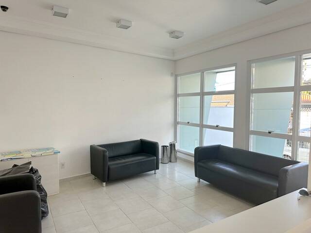 Casa à venda com 3 quartos, 170m² - Foto 1