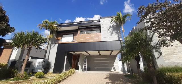 Casa de Condomínio à venda com 4 quartos, 400m² - Foto 4