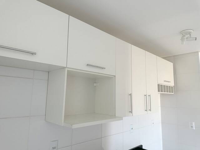 Apartamento à venda com 2 quartos, 65m² - Foto 19