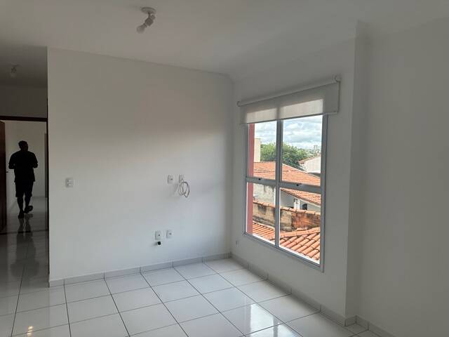 Apartamento à venda com 2 quartos, 65m² - Foto 6