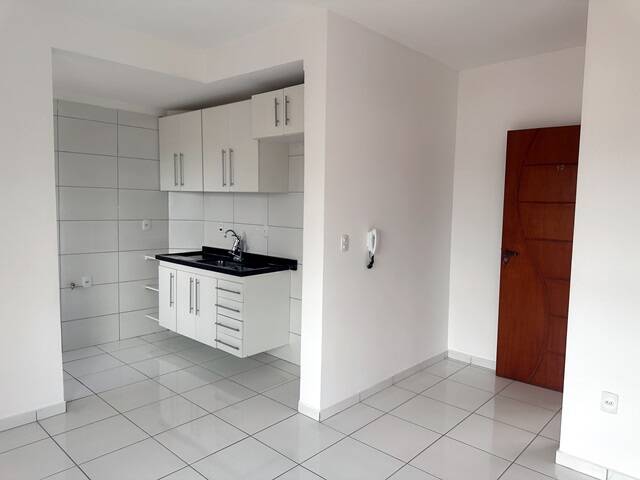 Apartamento à venda com 2 quartos, 65m² - Foto 7