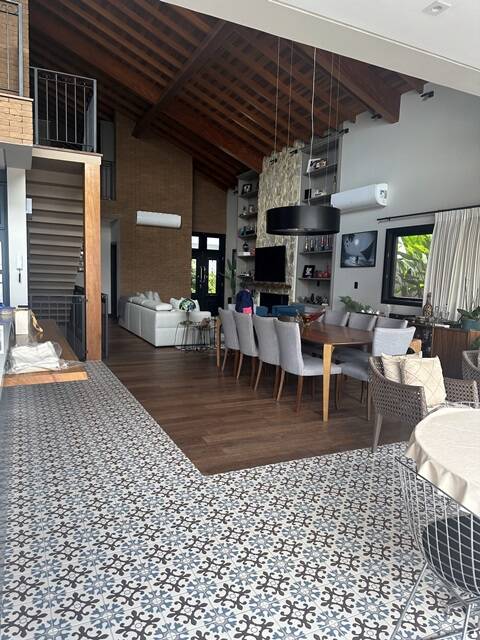 Casa de Condomínio à venda com 3 quartos, 350m² - Foto 3