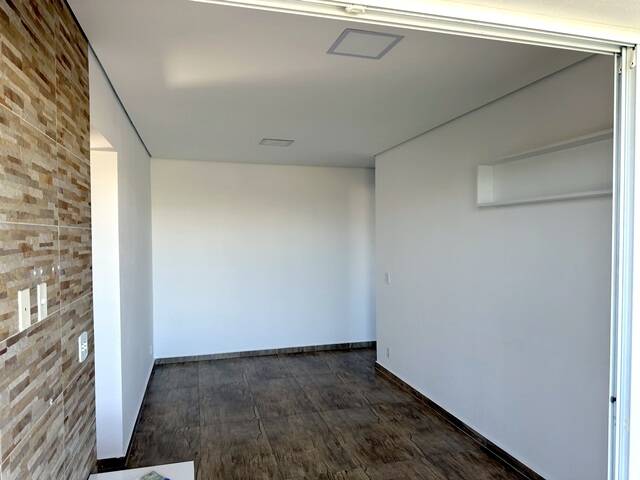 Apartamento à venda com 2 quartos, 50m² - Foto 4