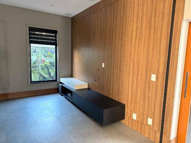 Casa para alugar com 4 quartos, 536m² - Foto 20