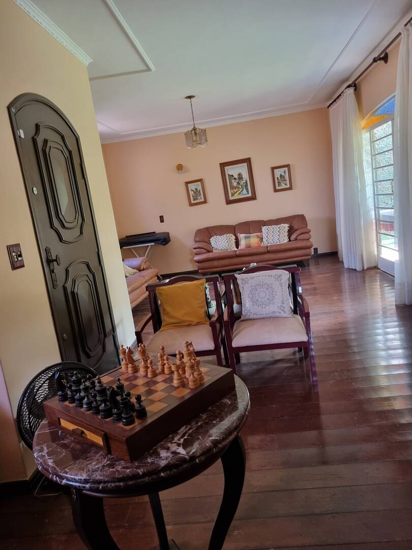 Casa à venda com 3 quartos, 290m² - Foto 5