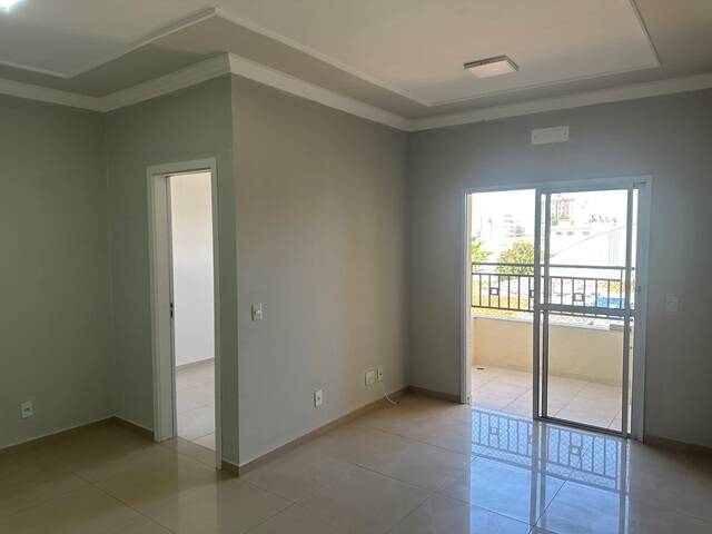 Apartamento para alugar com 2 quartos, 68m² - Foto 1