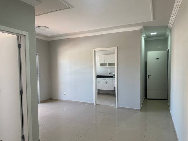 Apartamento para alugar com 2 quartos, 68m² - Foto 3