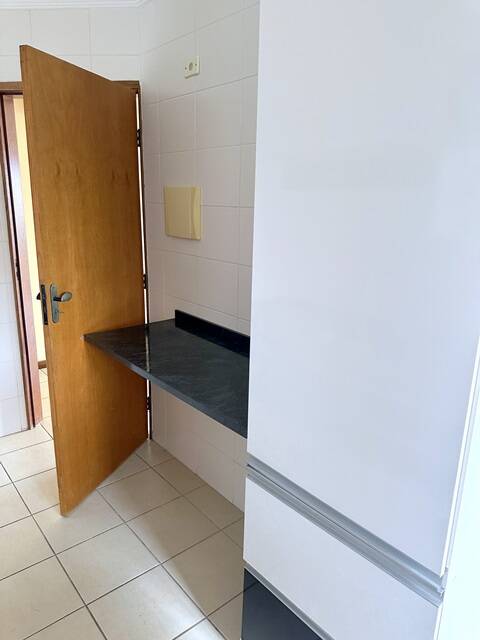 Apartamento à venda com 2 quartos, 65m² - Foto 15