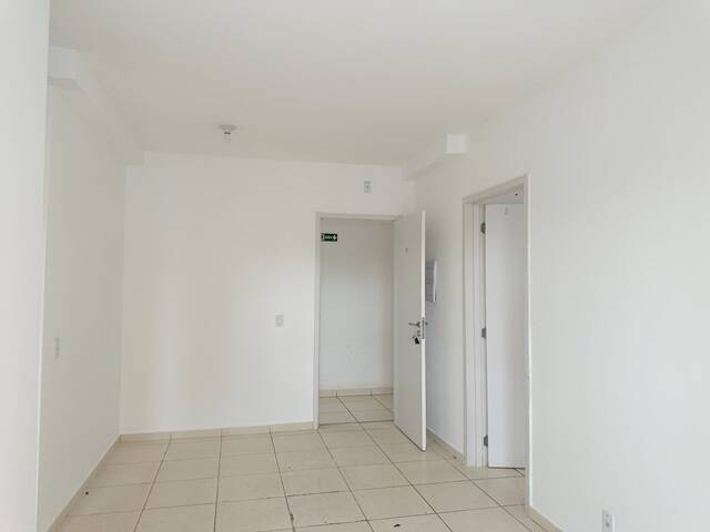 Apartamento para alugar com 2 quartos, 55m² - Foto 3