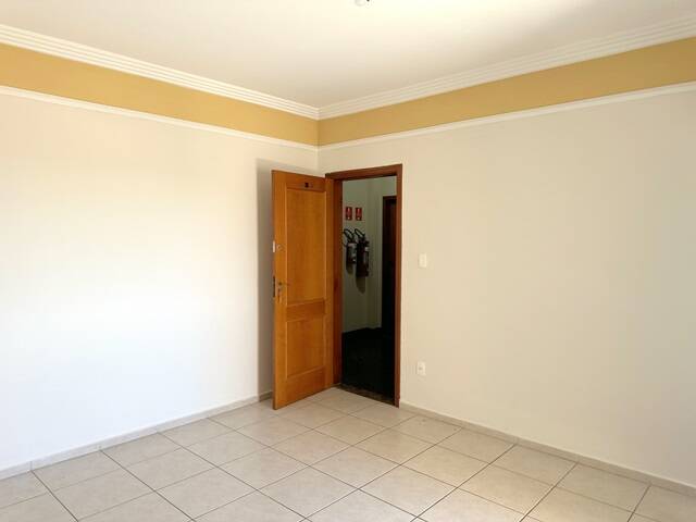 Apartamento para alugar com 2 quartos, 62m² - Foto 3