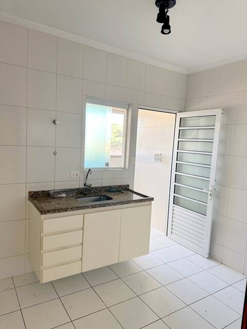 Apartamento para alugar com 2 quartos, 62m² - Foto 9