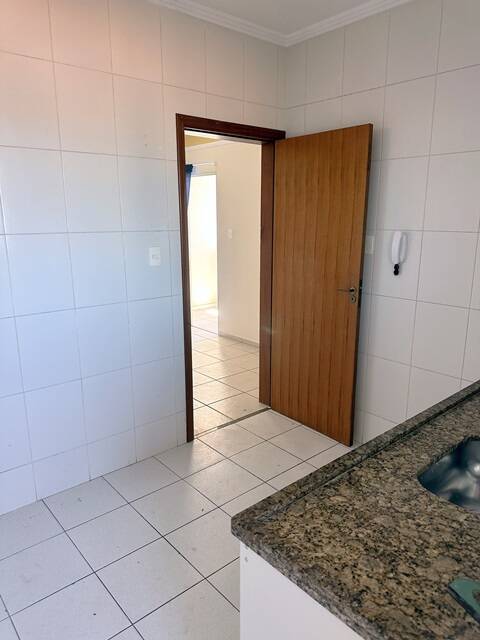 Apartamento para alugar com 2 quartos, 62m² - Foto 10